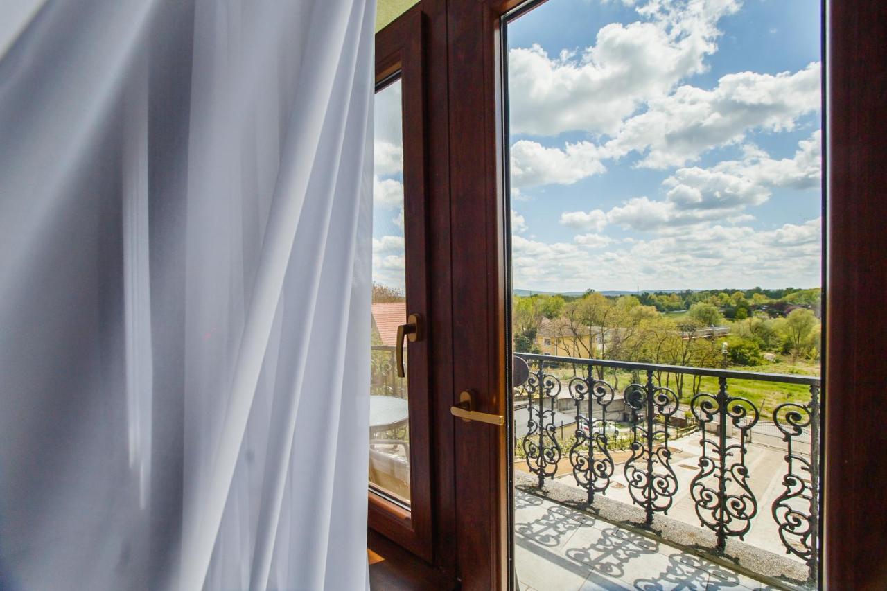 Rya Residence Oradea Zewnętrze zdjęcie